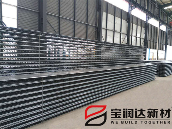 宝润达集团与重庆市双语签订钢筋桁架楼承17000米